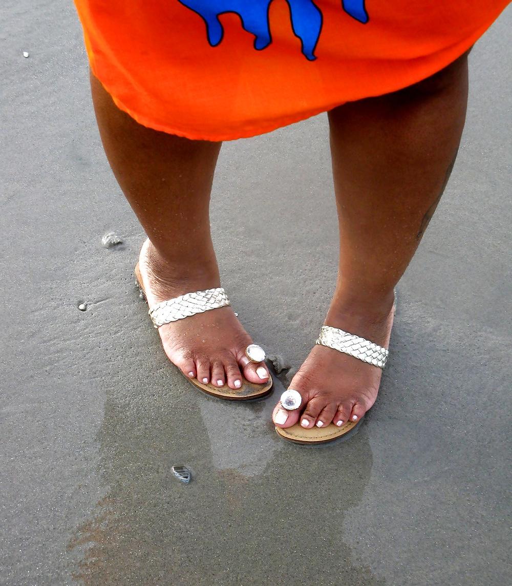 24P Calling All Foot Fetish lovers...