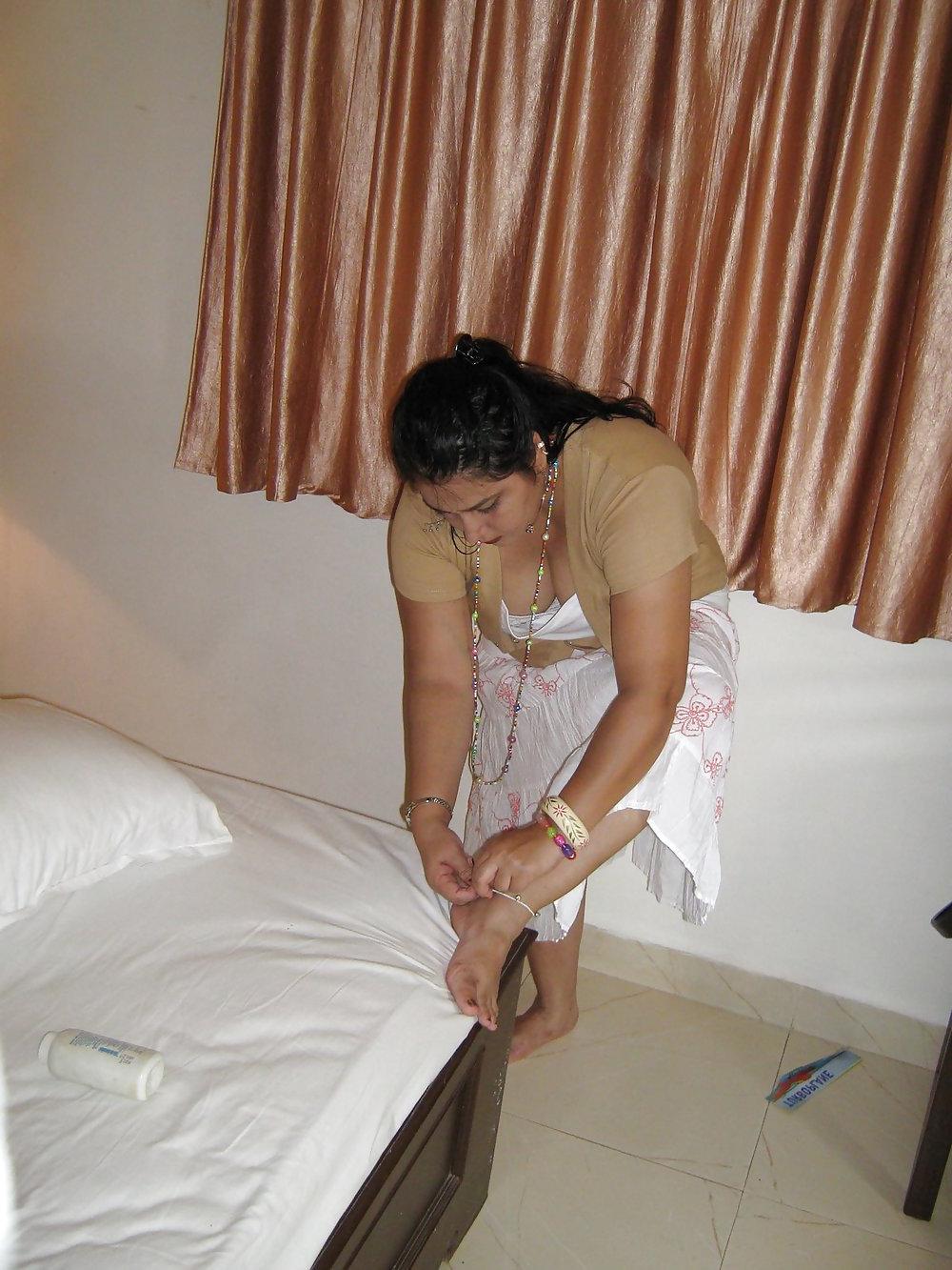 25P Indian nude teen 790