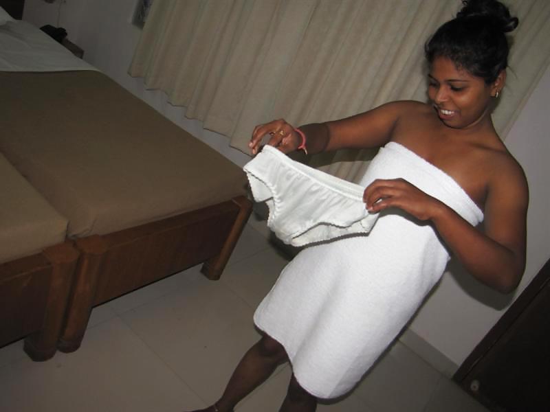 25P Indian nude teen 790