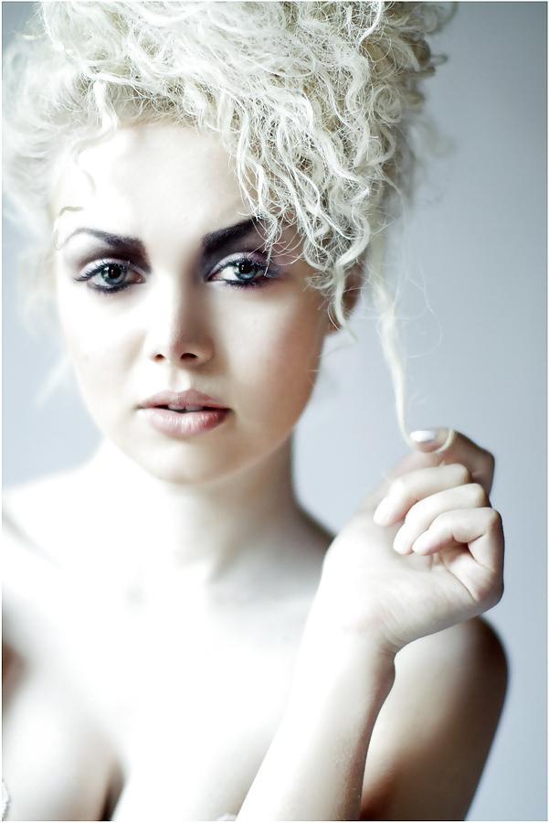 25P Hair is a Girl's Crowning Beauty