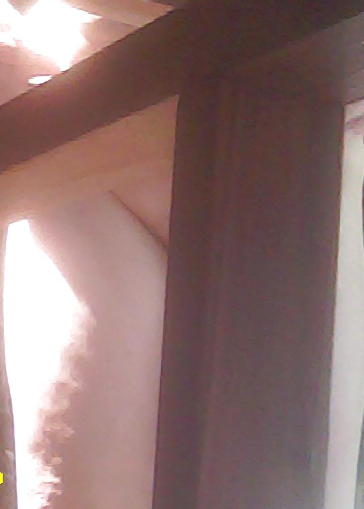 8P My wife secretly on the terraced2