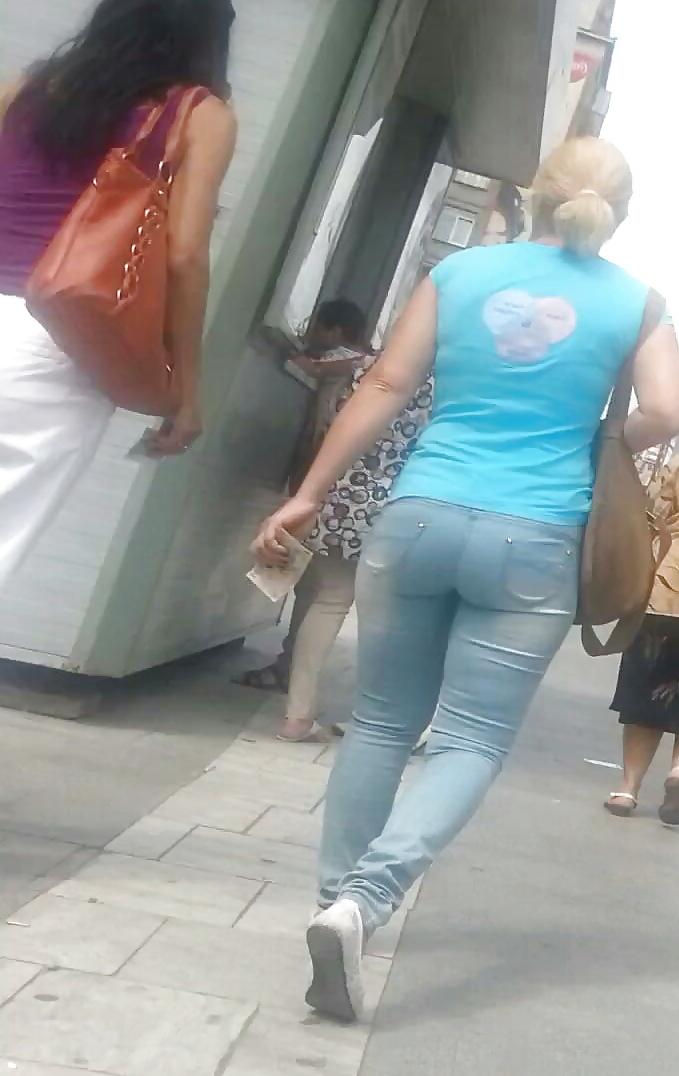 21P Spy mature ass romanian