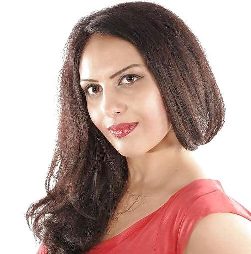 25P Lady Ezada IS GOD!