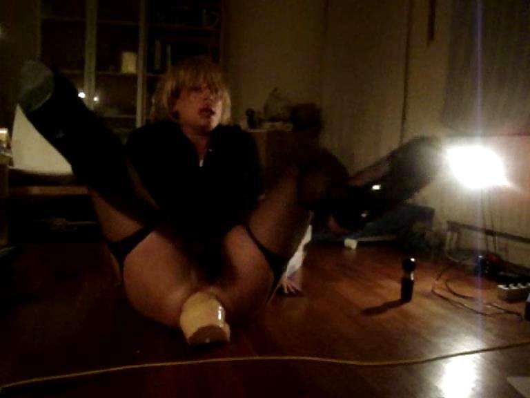 25P Monia Italian hungry asshole tranny