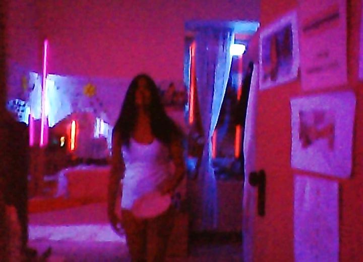 15P 02 08 2011 taunusstrasse 27 Sex Inn frankfurt Whorehouse