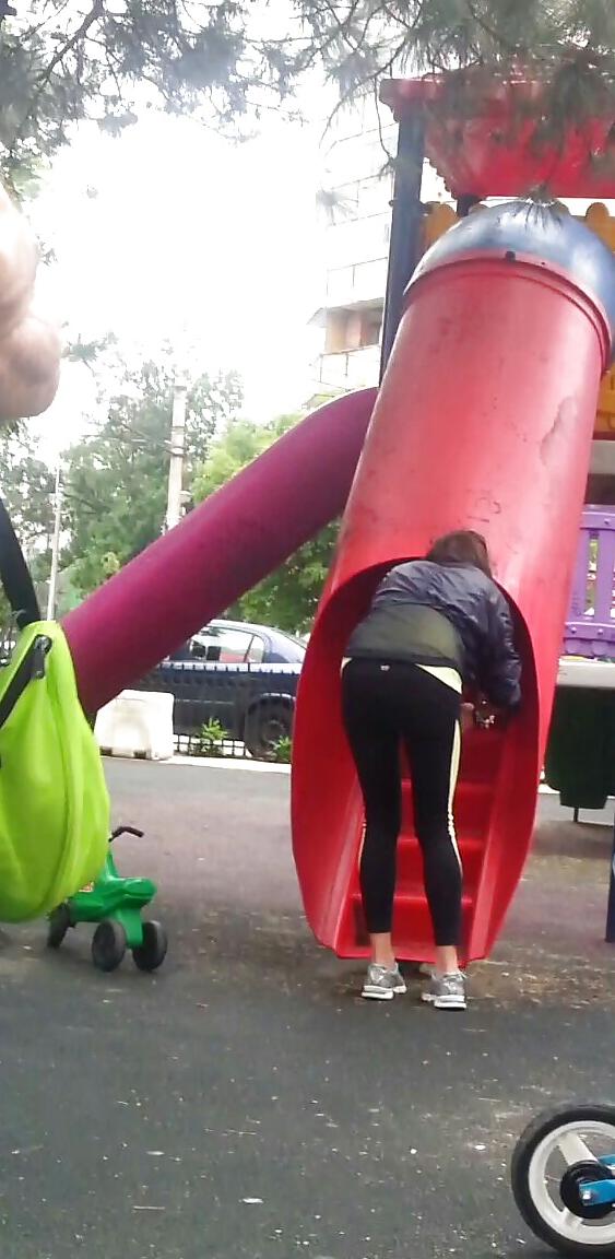 7P Spy sexy ass, legs in parck romanian