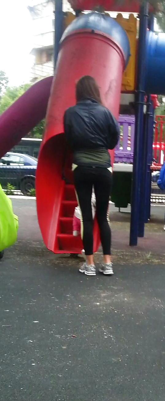 7P Spy sexy ass, legs in parck romanian