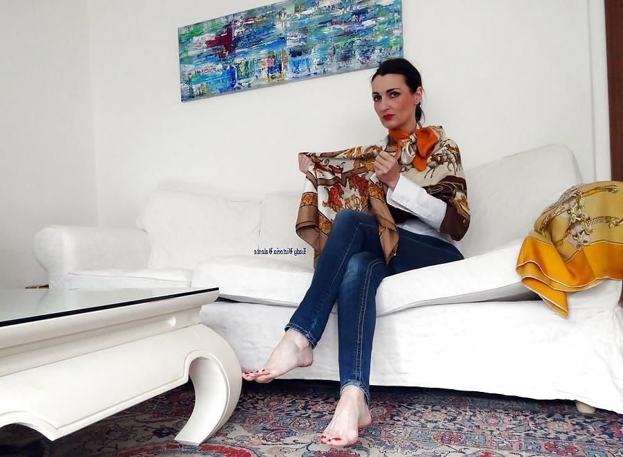20P Silk Scarfs - Lady Victoria Valente
