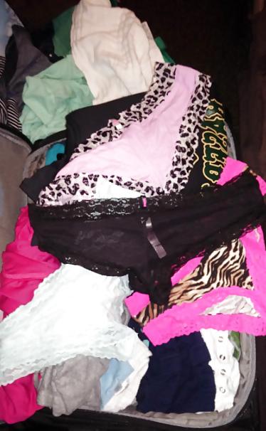4P Mom's Friend Stays a Few Days - I Enjoy The Panties - 52 y o