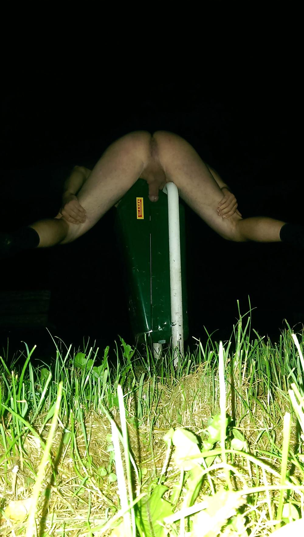 5P Naked outside as garbage in the park