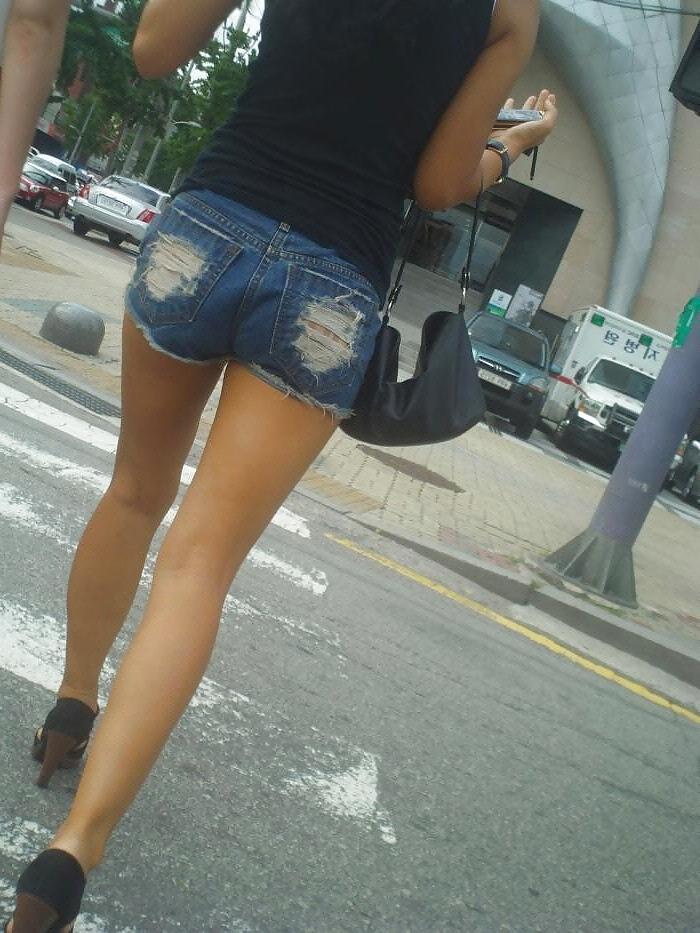 25P Korean Sluts on the Street