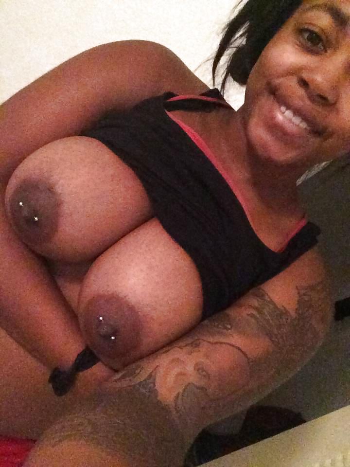 25P Big boobs and ass from the Untied States