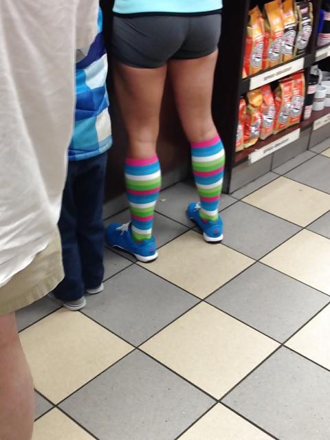 9P Candid girls hot ass