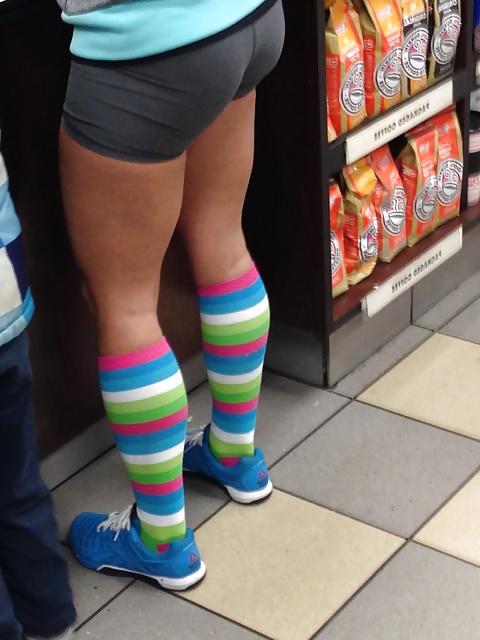 9P Candid girls hot ass