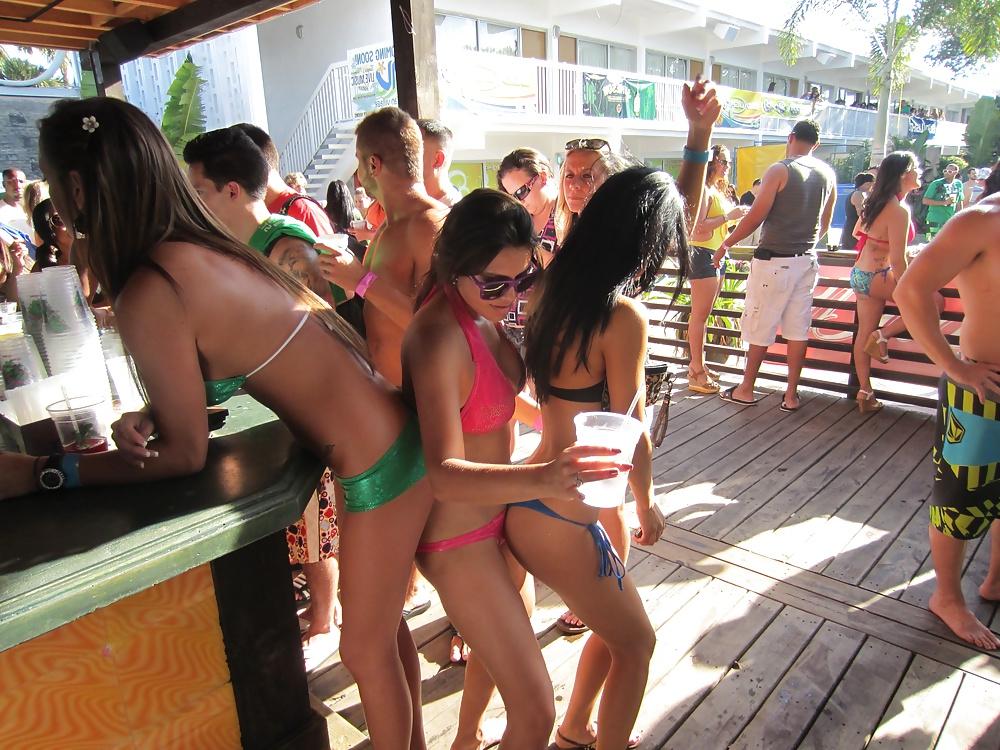 20P POOL PARTY 