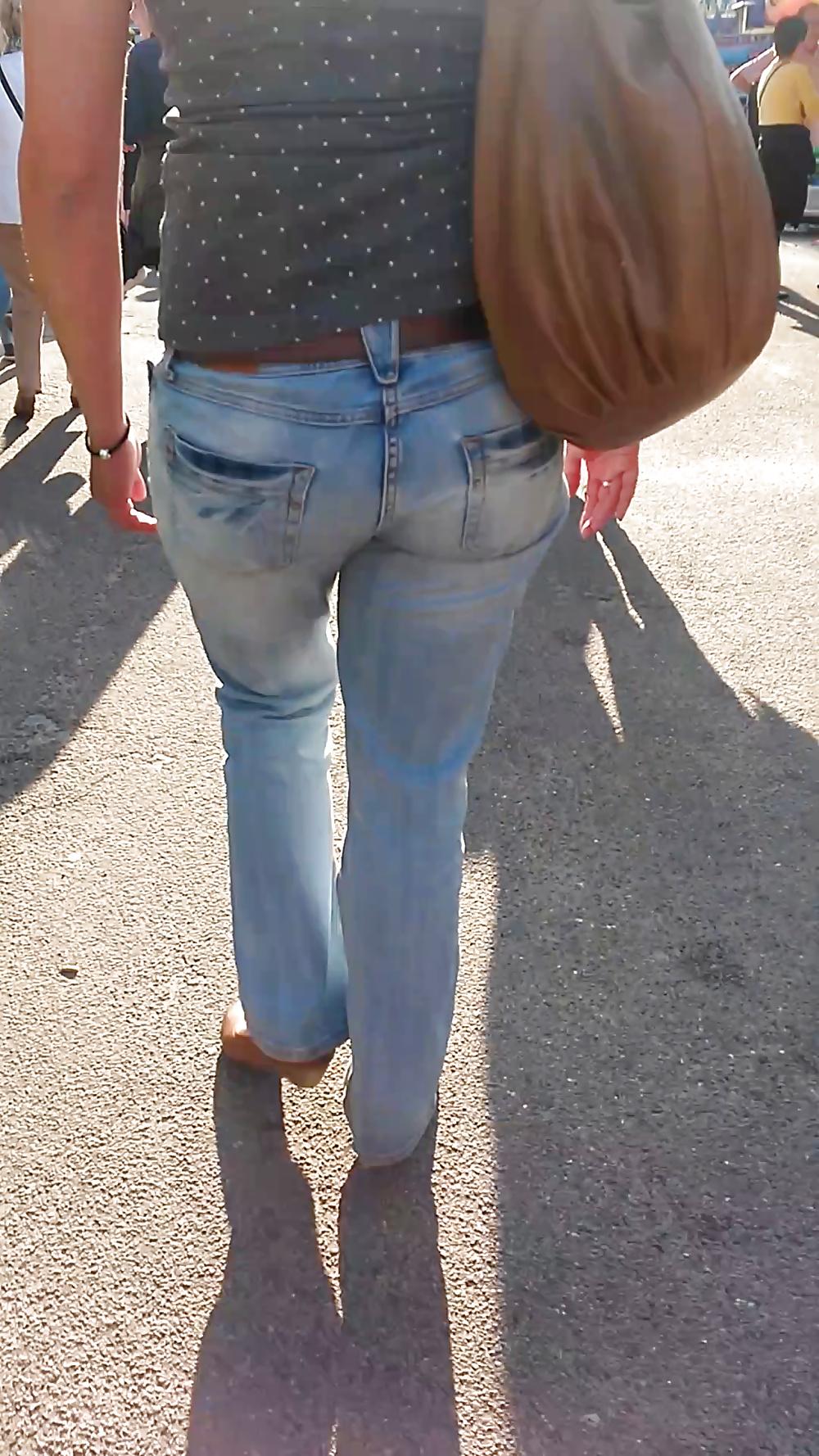 8P Jeans Ass Voyeur