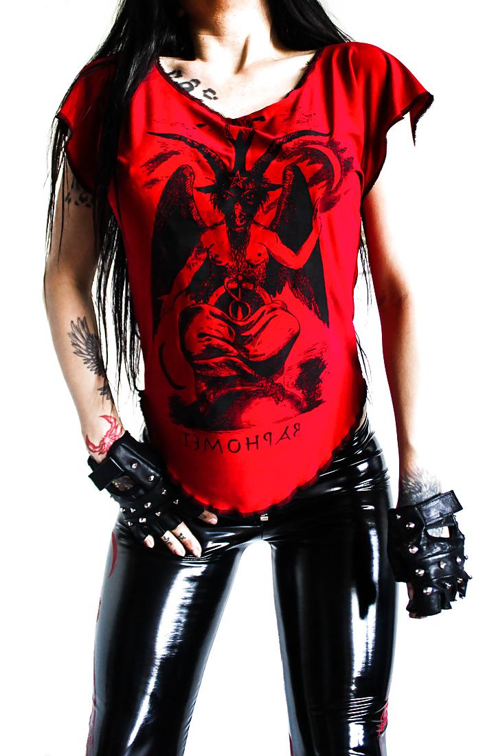 16P Latex Lover