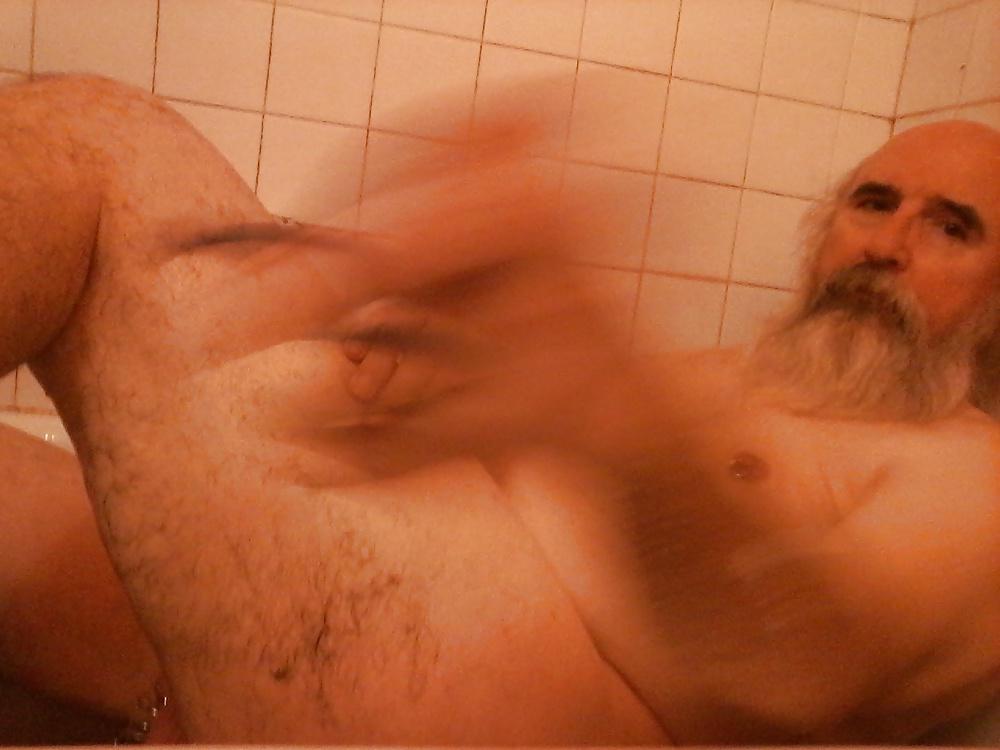 20P Shaving my legs