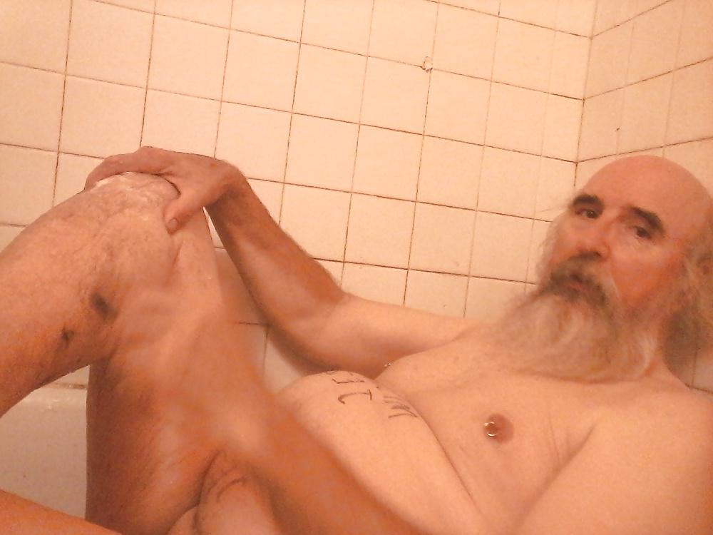 20P Shaving my legs