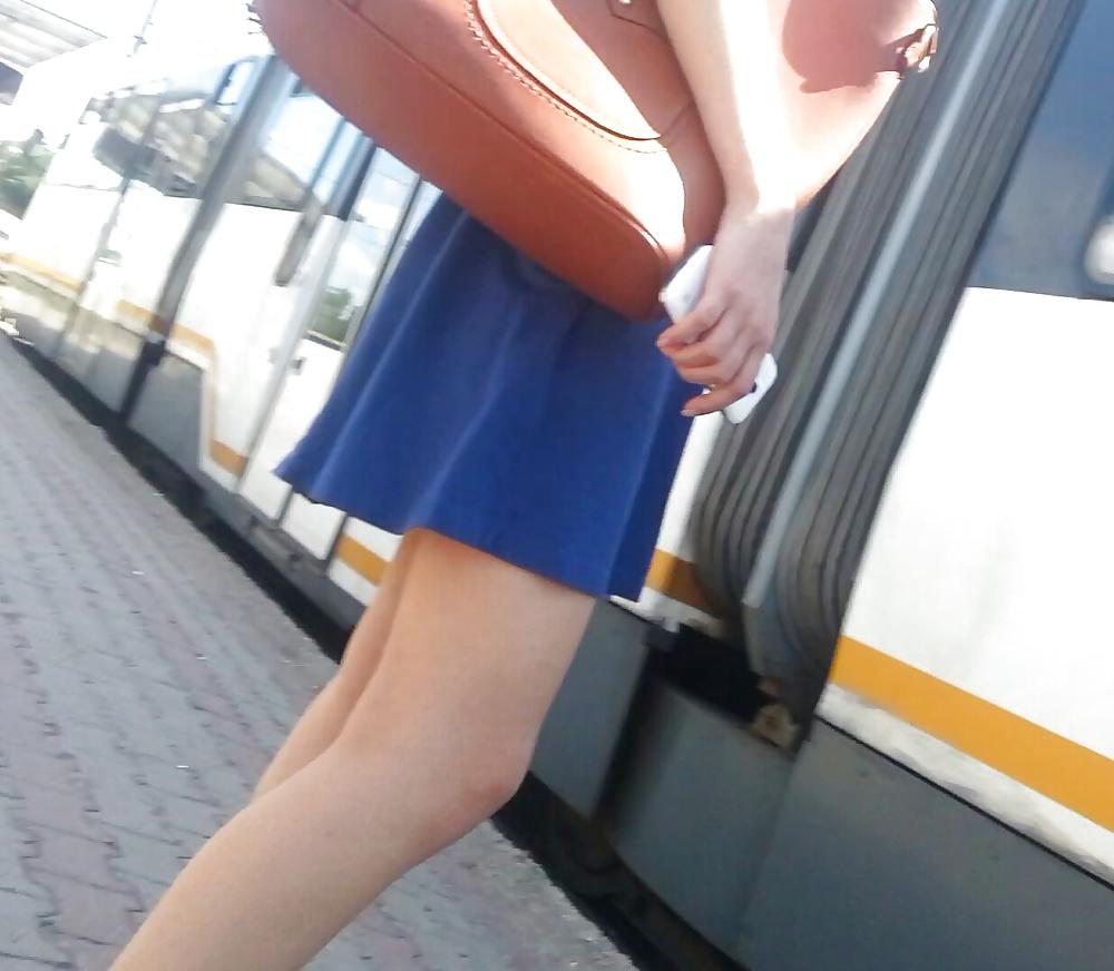 6P Spy sexy teens skirt and feet romanian