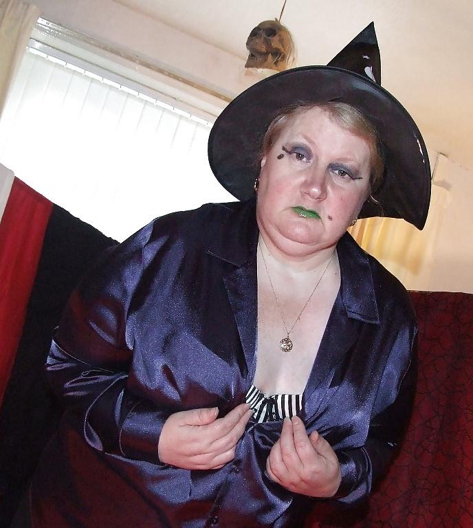 25P A.J. - Ding! Dong!The Witch Is Dead... Sexy