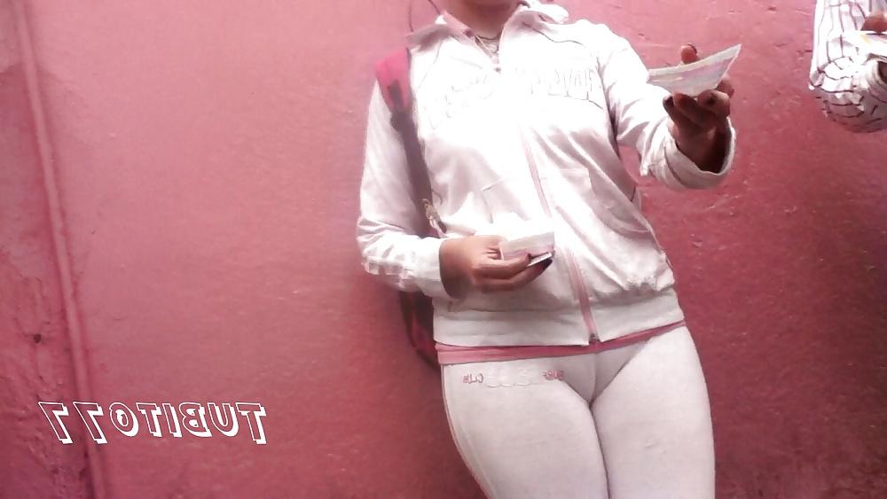 25P Cameltoe 