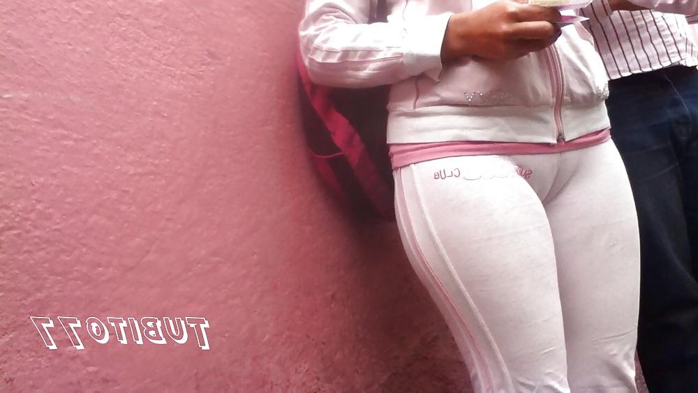 25P Cameltoe 