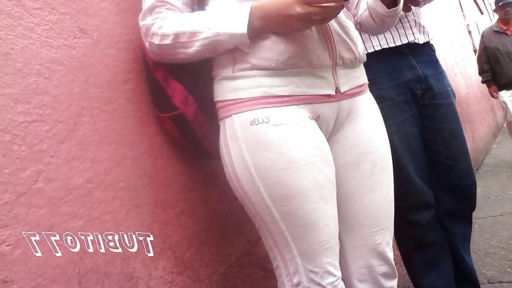 25P Cameltoe 