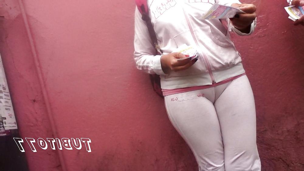 25P Cameltoe 
