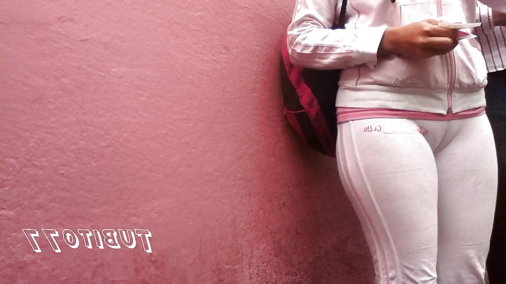 25P Cameltoe 