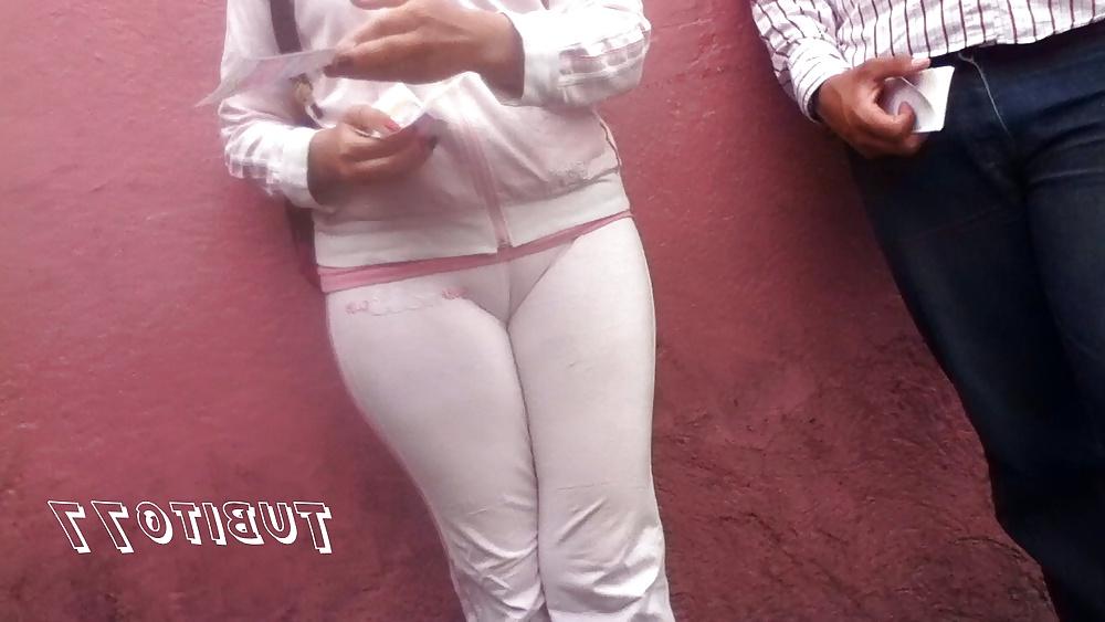 25P Cameltoe 