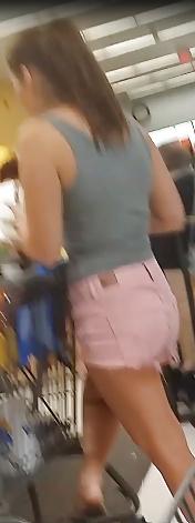 5P Walmart trip 07032014 hottie in pink shorts