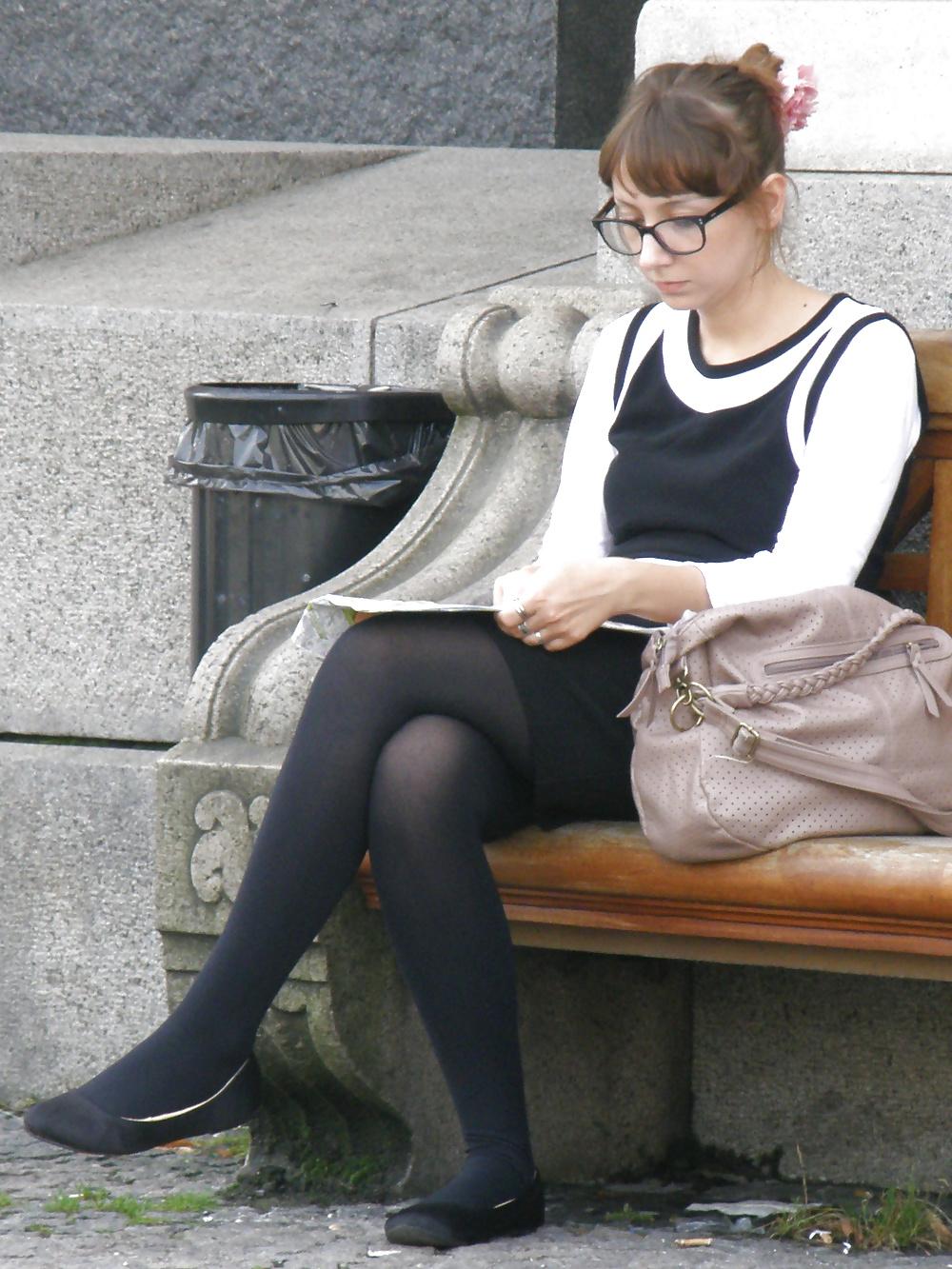 25P Nylons or pantyhose at the amusement park