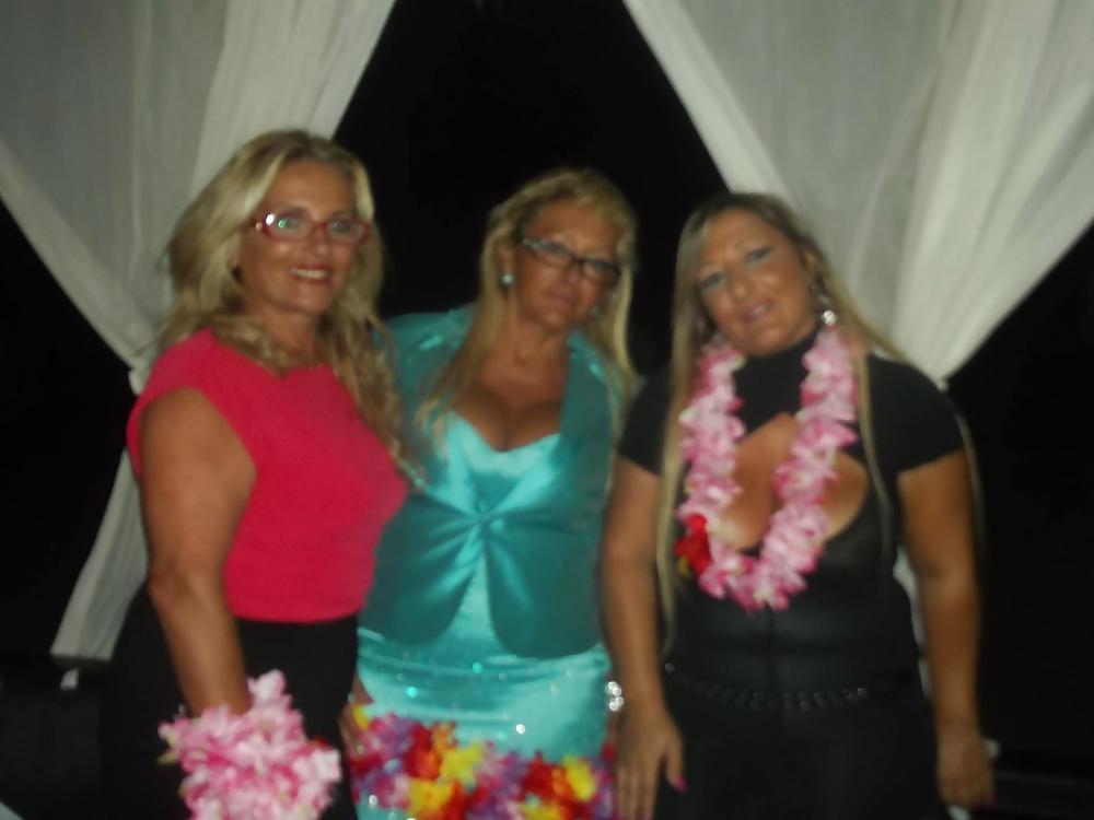 25P Mature Luisa & Mature Party Sluts