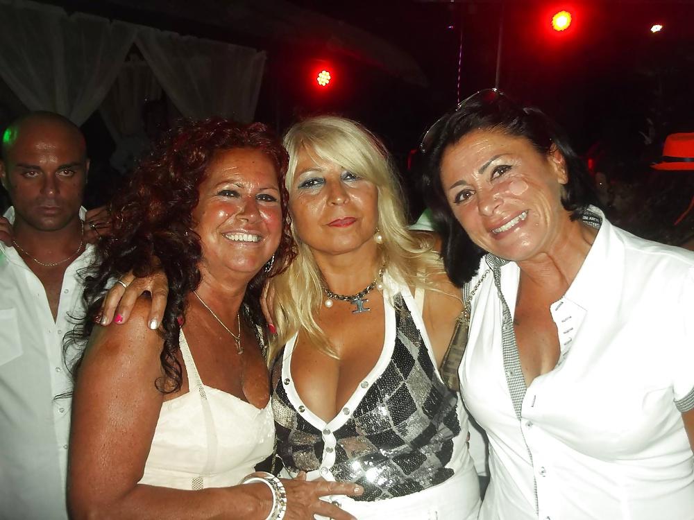 25P Mature Luisa & Mature Party Sluts