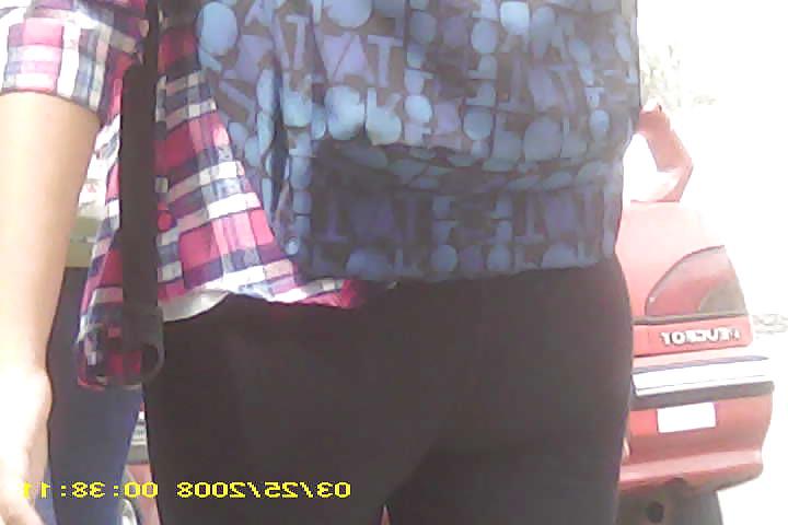 18P Colegiala en Jean y Leggins