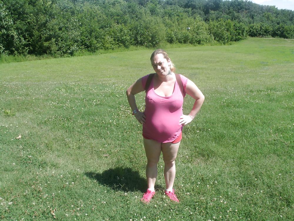 22P Me looking sexy at park 