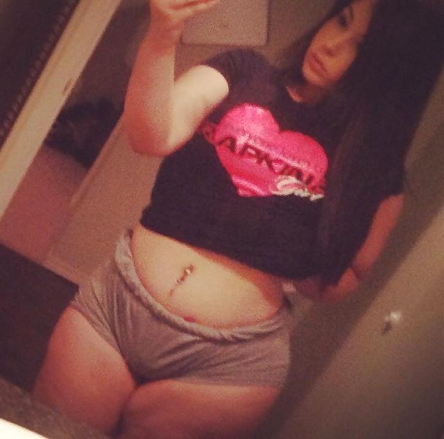 25P Thick Sexy Women