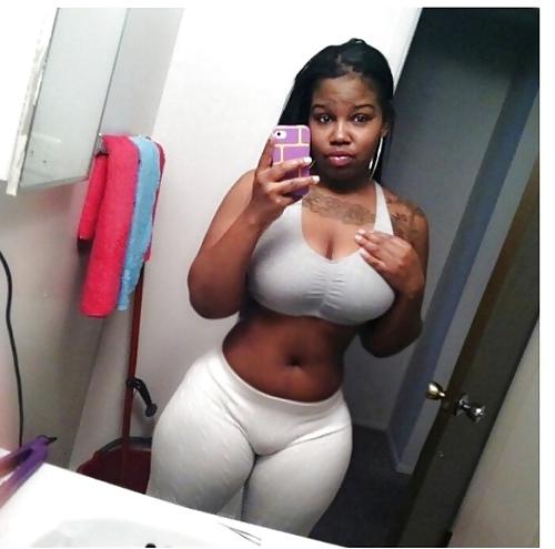 25P Thick Sexy Women