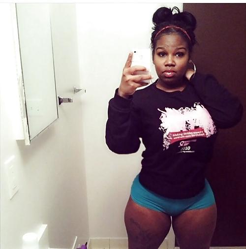 25P Thick Sexy Women