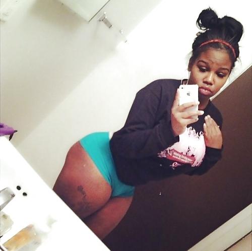 25P Thick Sexy Women