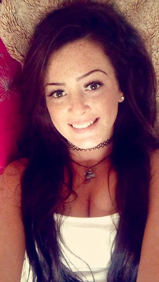 20P My Sexy Brunette Friend: Jen