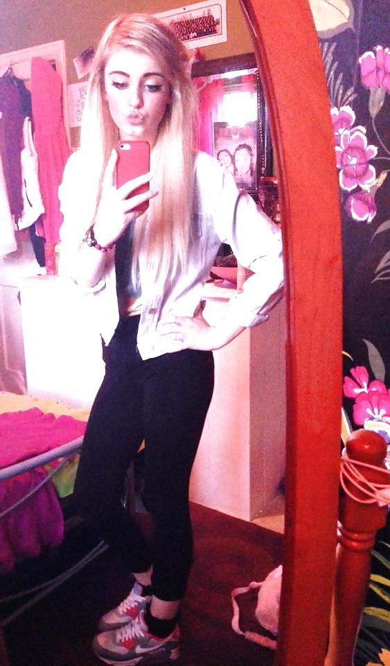 25P Teen BOMBSHELL 