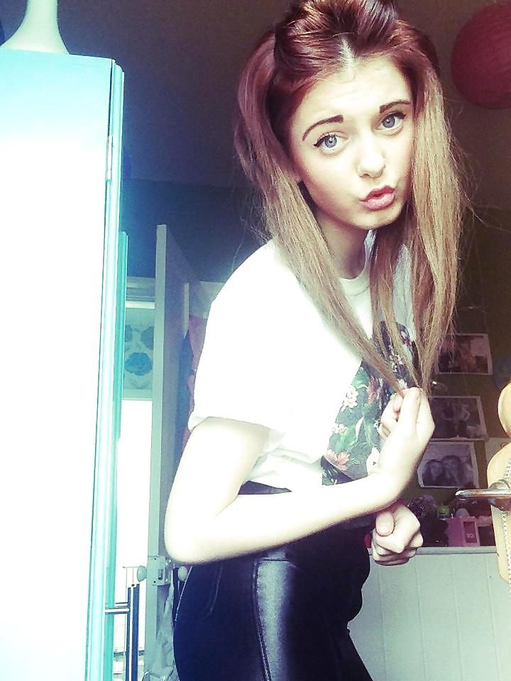 25P Teen BOMBSHELL 