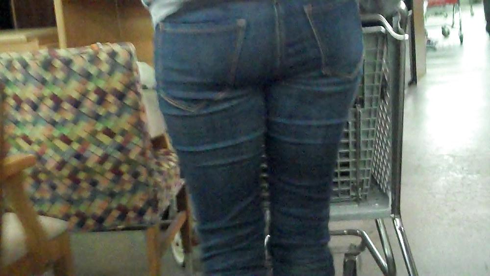 9P Some more ass butts in jeans