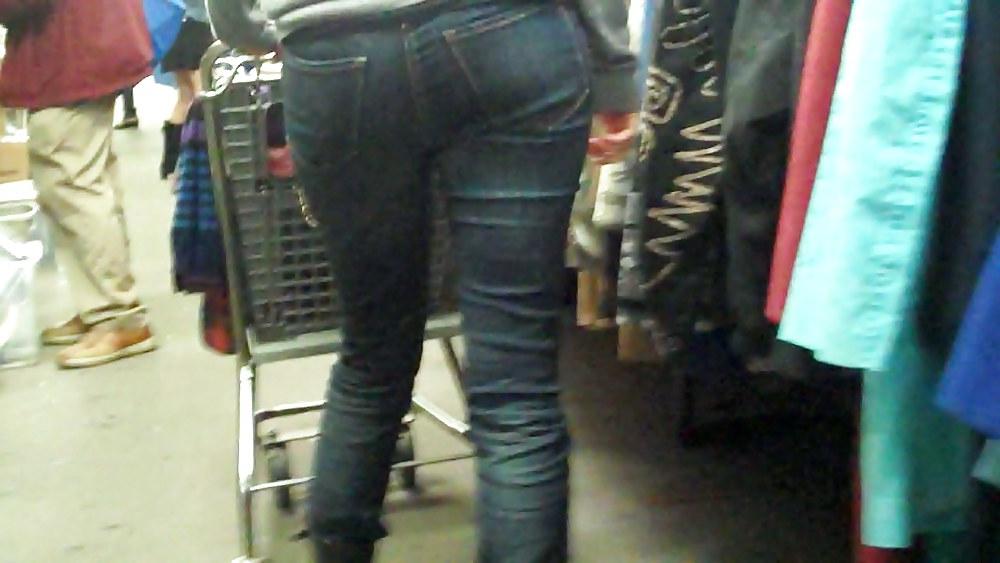 9P Some more ass butts in jeans