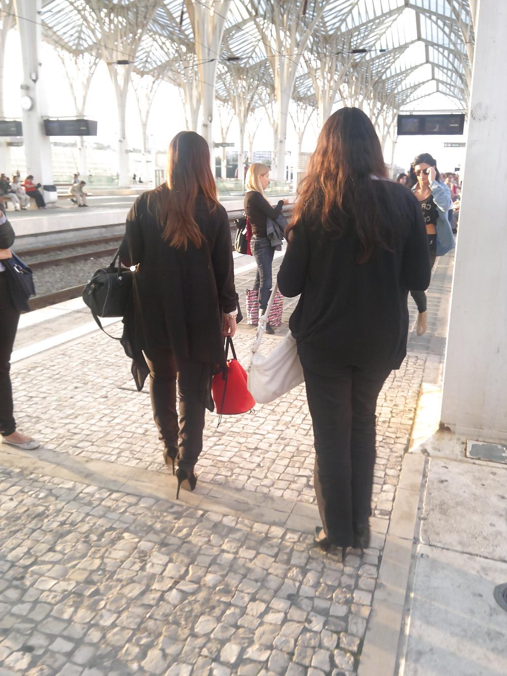 25P Hot Portuguese Ladies
