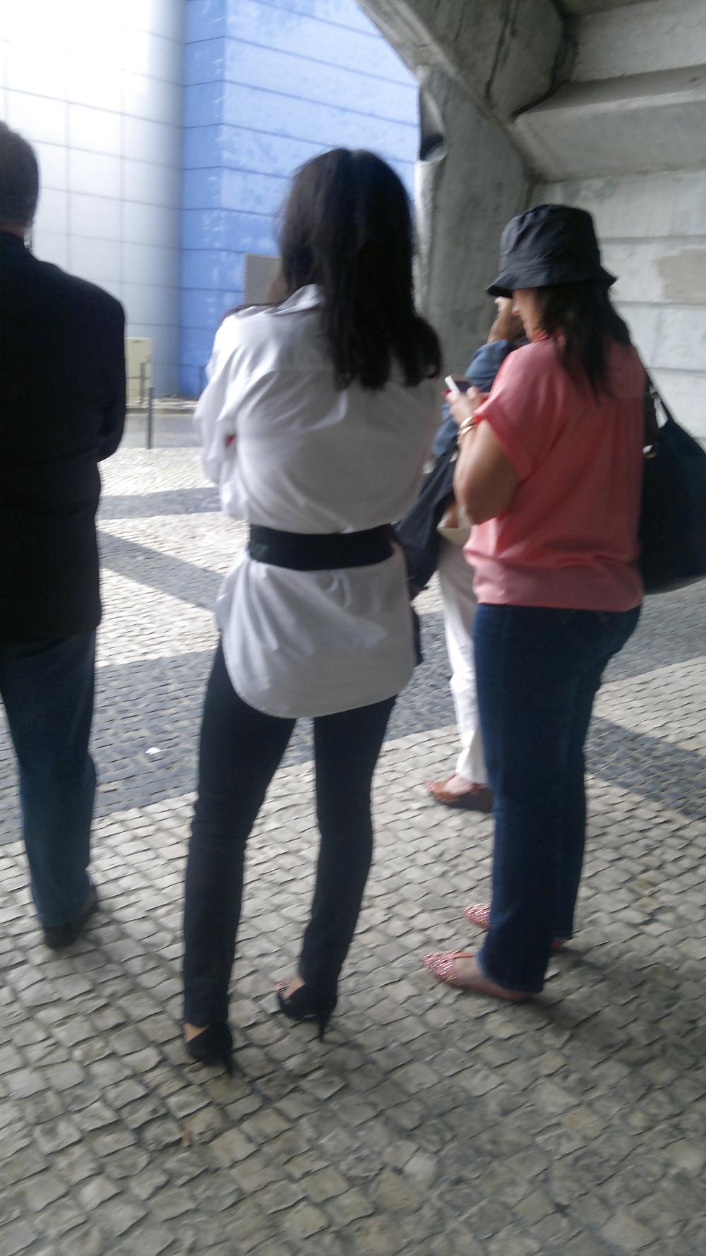 25P Hot Portuguese Ladies