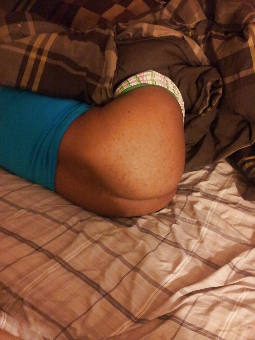 23P Unaware Black Wife 4 (Comments please even negative ones)