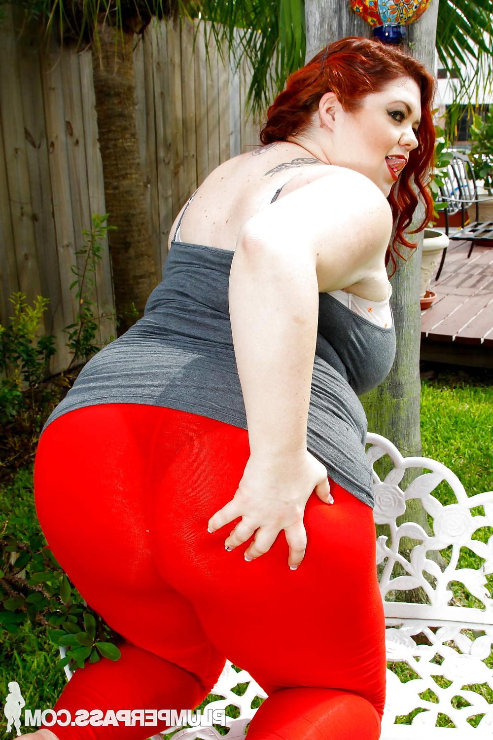 25P Trinety G - Trinety G meets the Cock